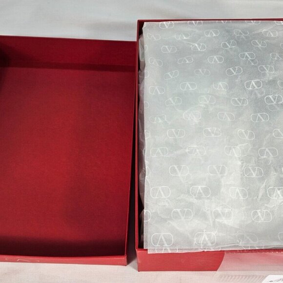 Valentino Garavani Women's V Logo Pointed Toe Slingback Pumps 11 US 41 EU NEW - Picture 7 of 9